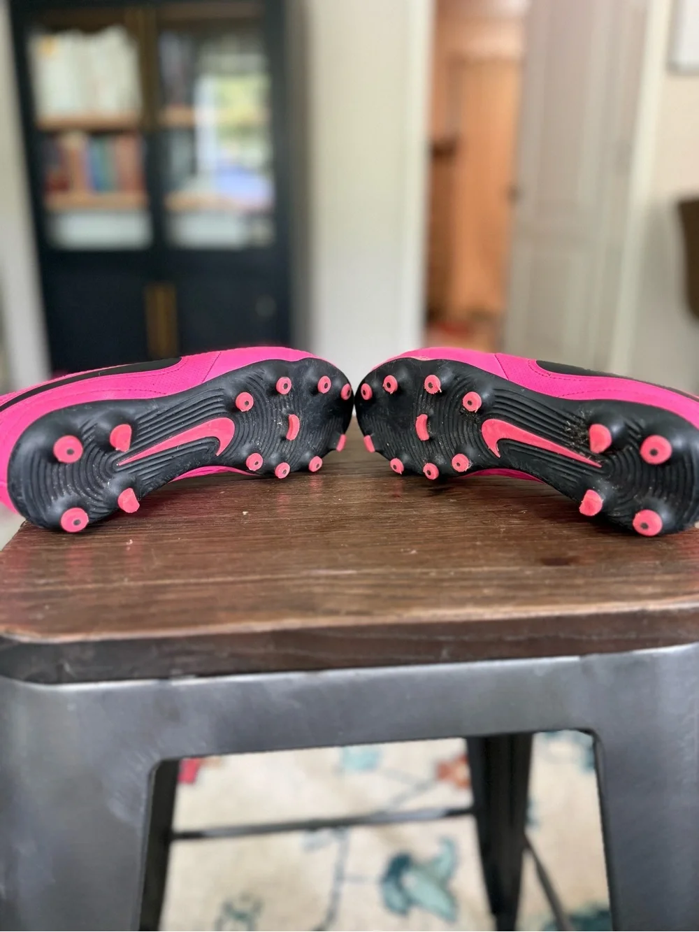 Nike Tiempo Legend 8 Club MG Pink Soccer Cleats Kids 12Ct